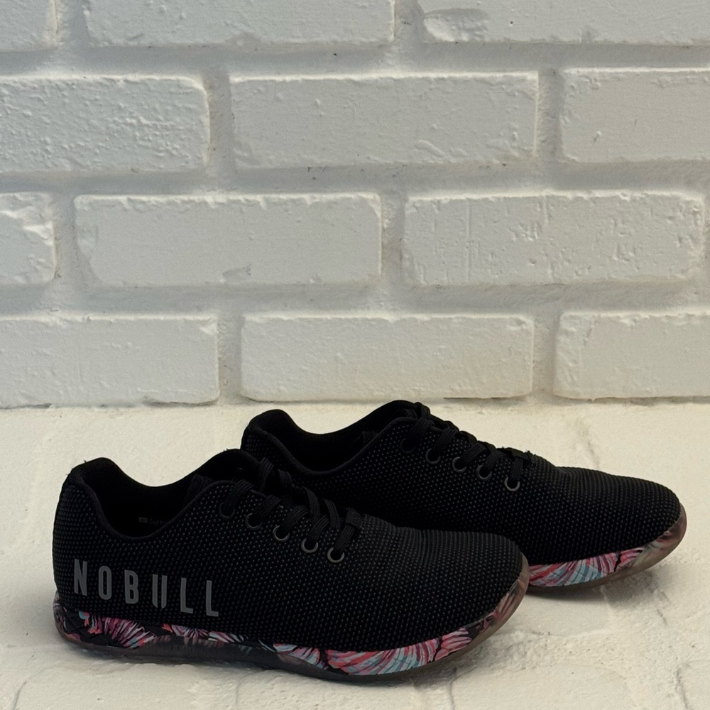 NOBULL Black Trainers with Multicolor Sole – Women’s 8.5 - Picture 2 of 3